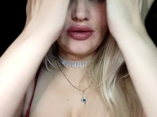 Freya-Milf Porn Show