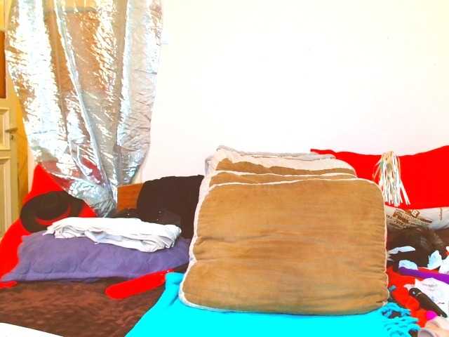 Olvia7985's BongaCams show and profile