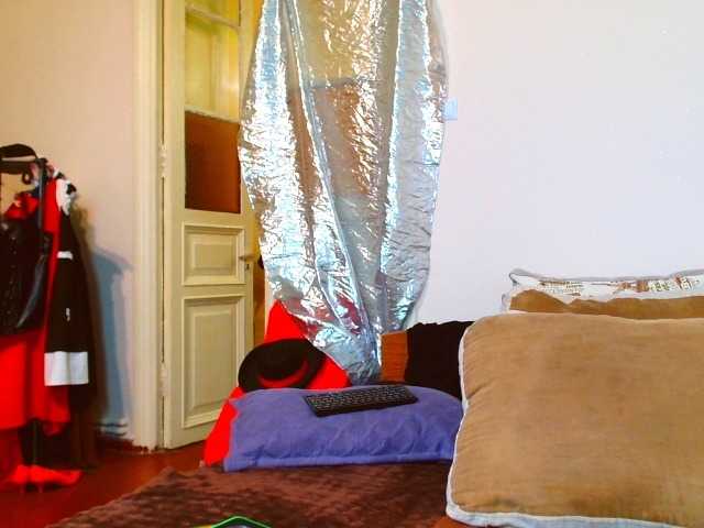 Olvia7985's BongaCams show and profile