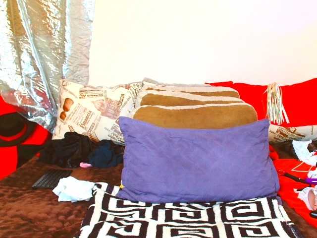 Olvia7985's BongaCams show and profile