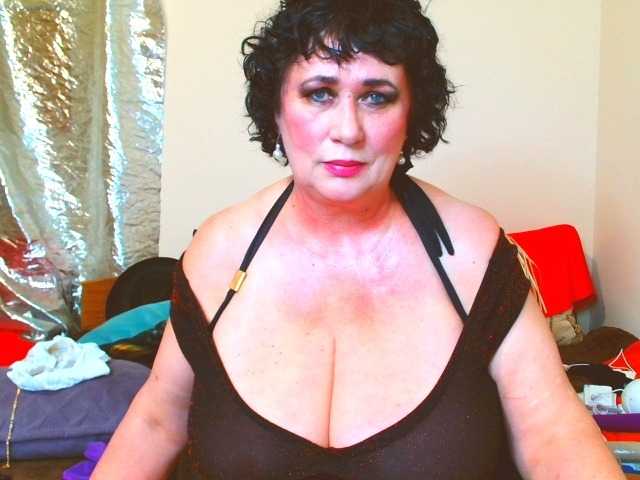 Olvia7985's BongaCams show and profile