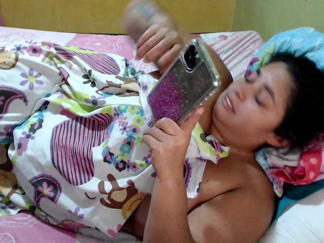 mia-naughty's BongaCams show and profile