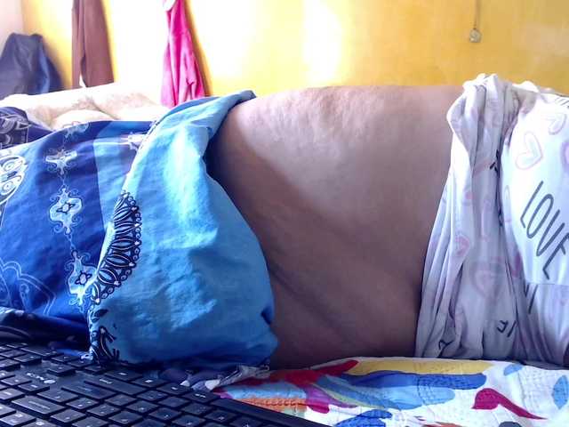 mia-naughty's BongaCams show and profile