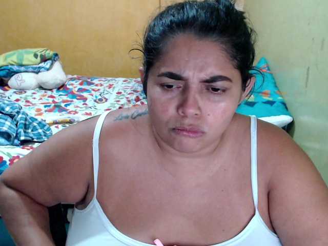 mia-naughty's BongaCams show and profile