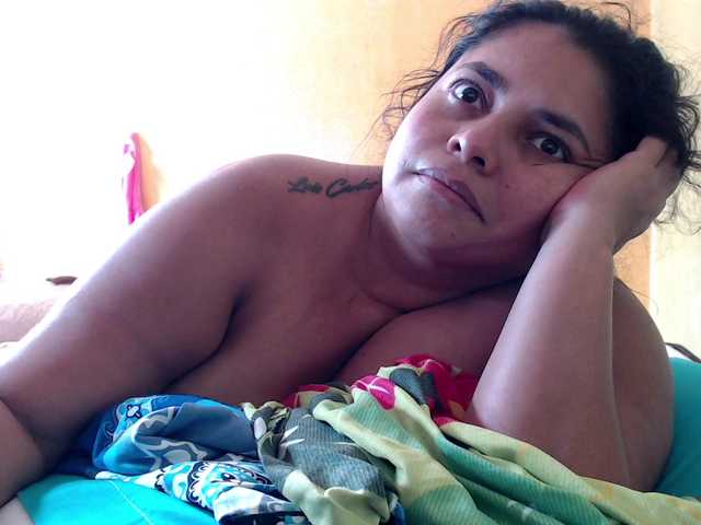 mia-naughty's BongaCams show and profile