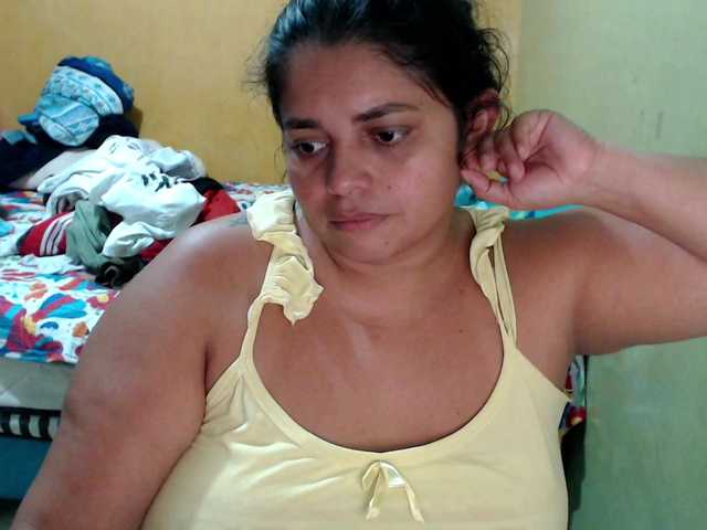 mia-naughty's BongaCams show and profile