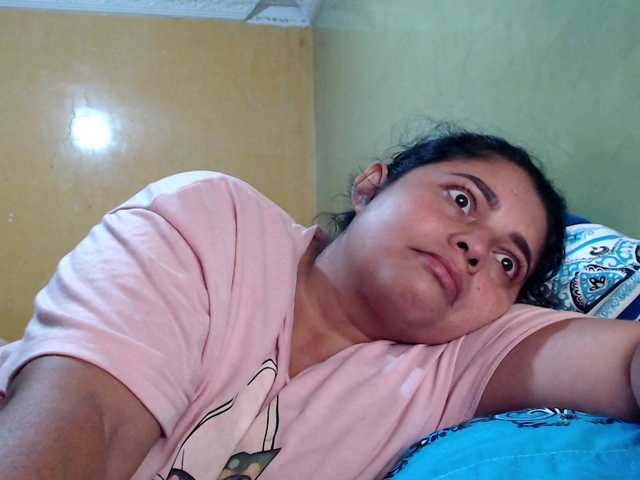 mia-naughty's BongaCams show and profile