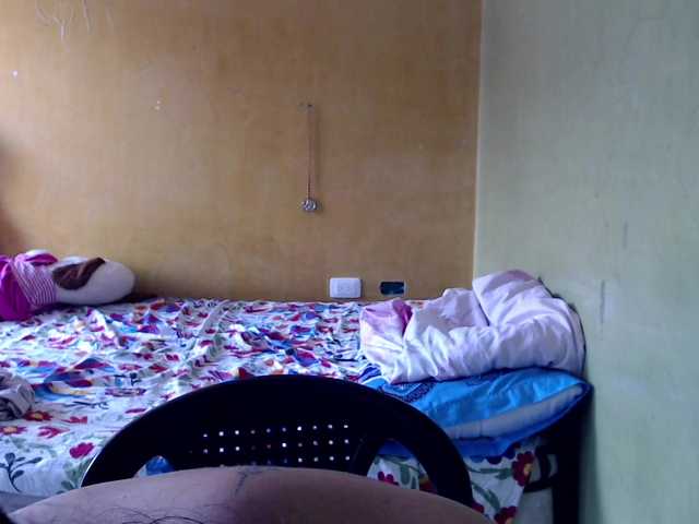 mia-naughty's BongaCams show and profile