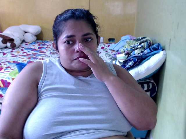 mia-naughty's BongaCams show and profile