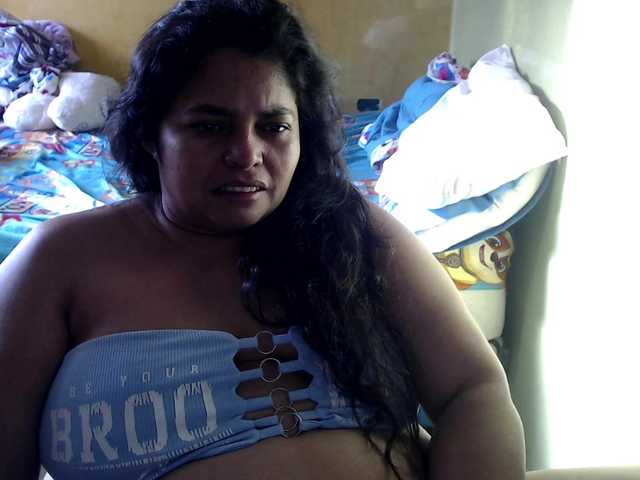 mia-naughty's BongaCams show and profile