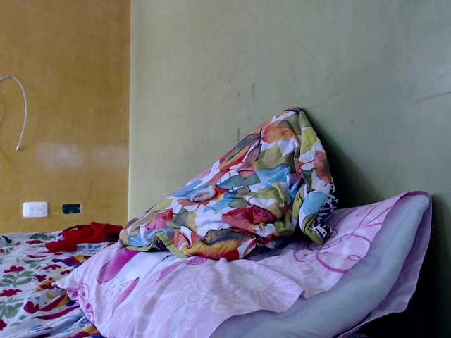 mia-naughty webcam
