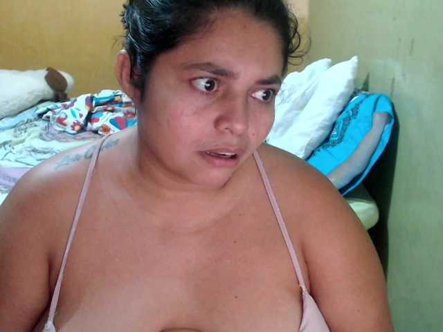 mia-naughty's BongaCams show and profile