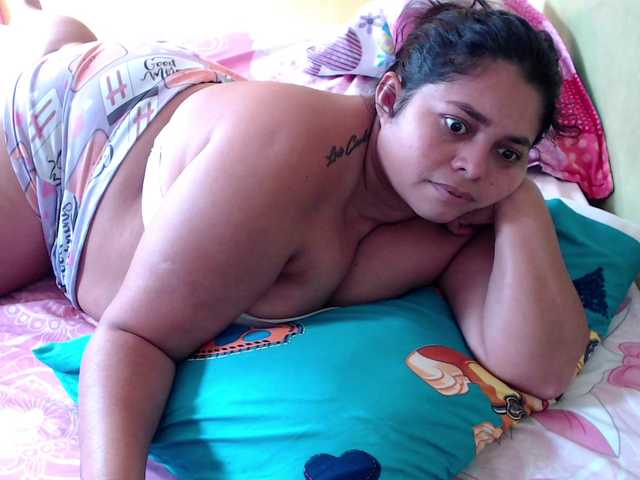 mia-naughty's BongaCams show and profile