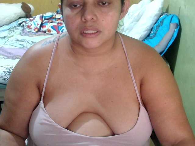 mia-naughty's BongaCams show and profile