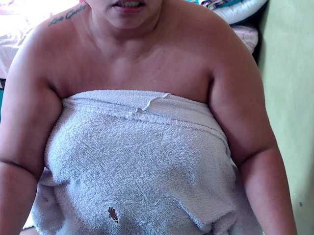 mia-naughty's BongaCams show and profile