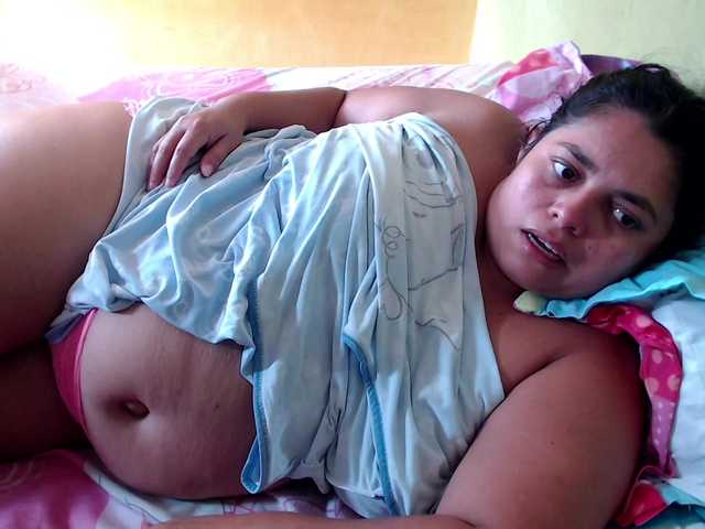 le modèle mia-naughty est en webcam porno dans un show sur le site bongacams, il possède les tags suivants: Latino/Hispanic,Brunette,Hairy