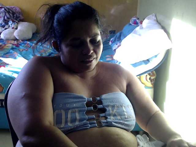 mia-naughty's BongaCams show and profile