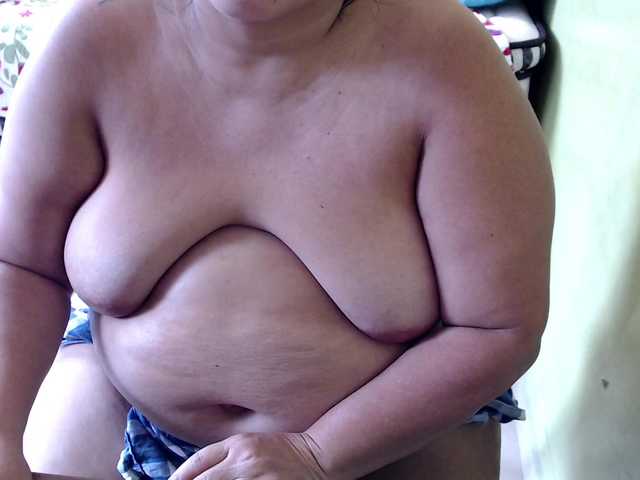 mia-naughty's BongaCams show and profile