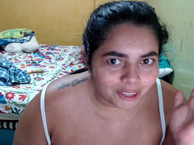 mia-naughty's BongaCams show and profile