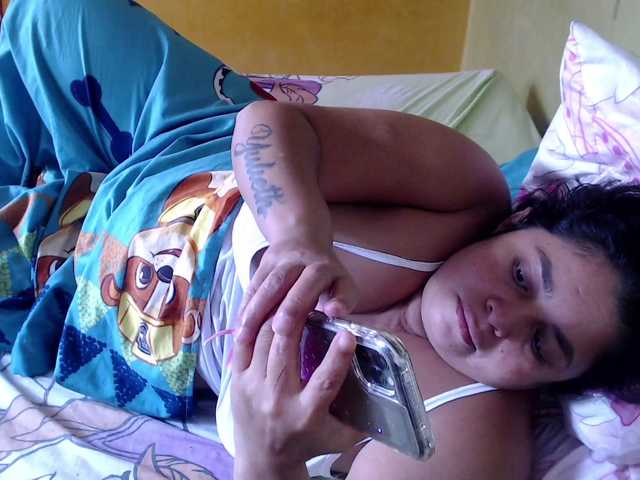 mia-naughty Live Cam on BongaCams