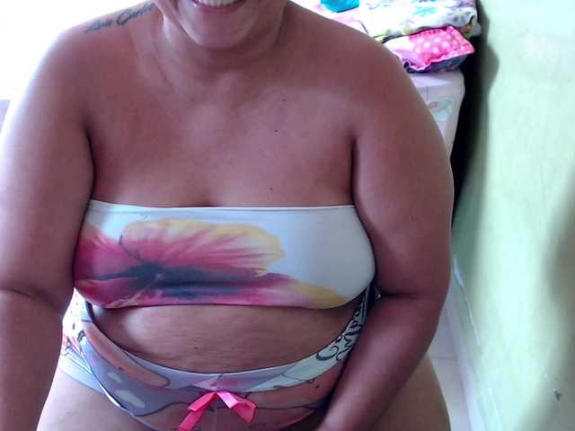 mia-naughty's BongaCams show and profile