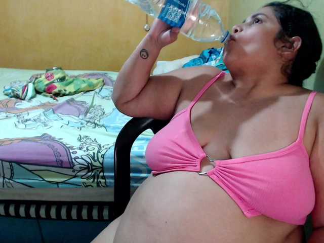 mia-naughty from BongaCams