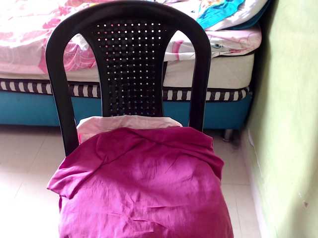 mia-naughty's BongaCams show and profile