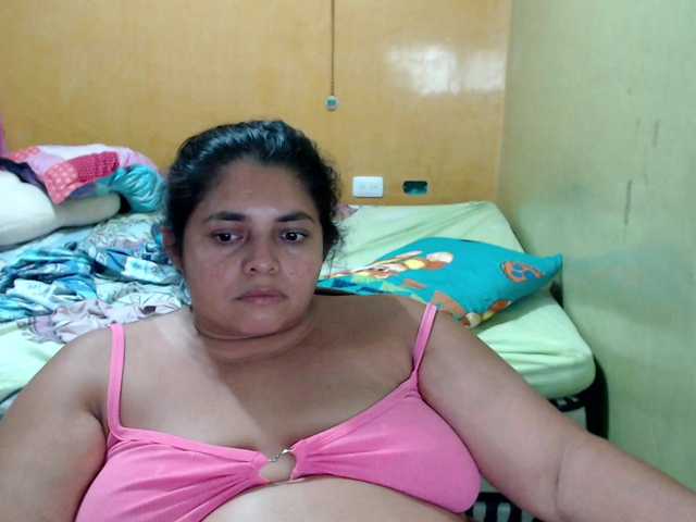 mia-naughty's BongaCams show and profile