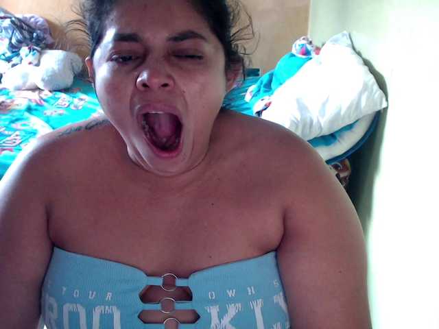 mia-naughty's BongaCams show and profile