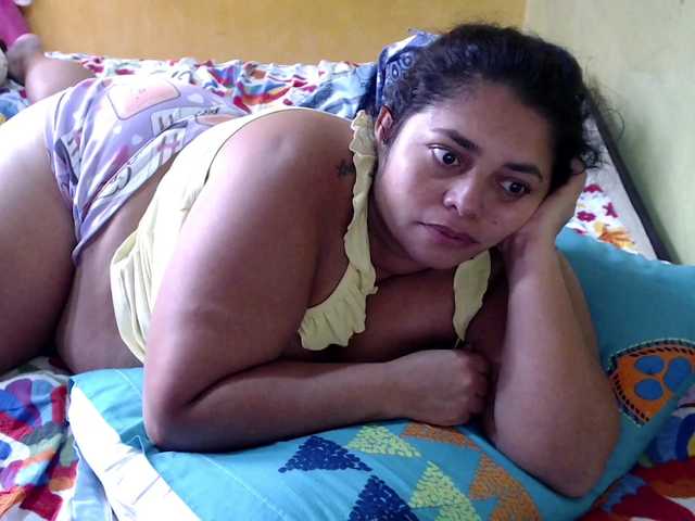 mia-naughty's BongaCams show and profile