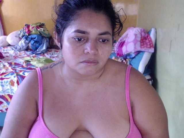 mia-naughty's BongaCams show and profile