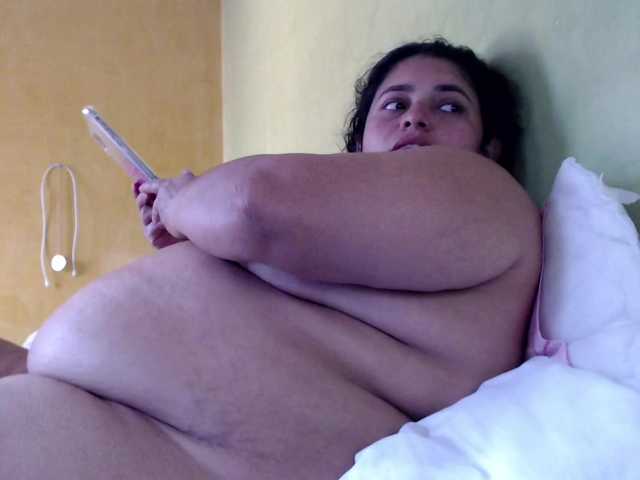 mia-naughty's BongaCams show and profile