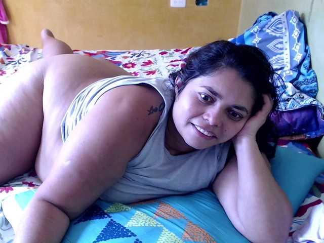 mia-naughty's BongaCams show and profile