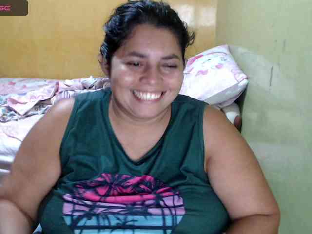 mia-naughty webcam