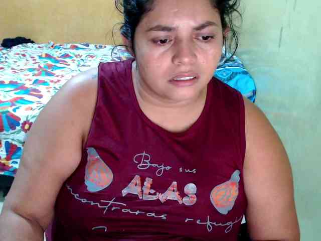 mia-naughty webcam