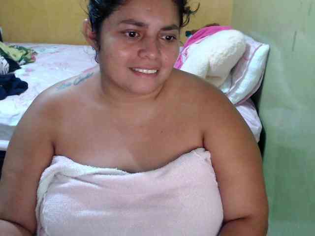 mia-naughty webcam