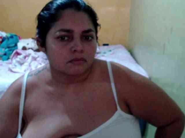 mia-naughty webcam