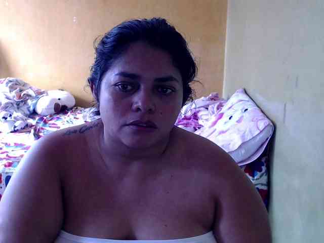 mia-naughty webcam