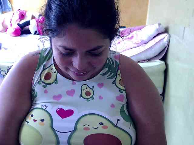 mia-naughty webcam