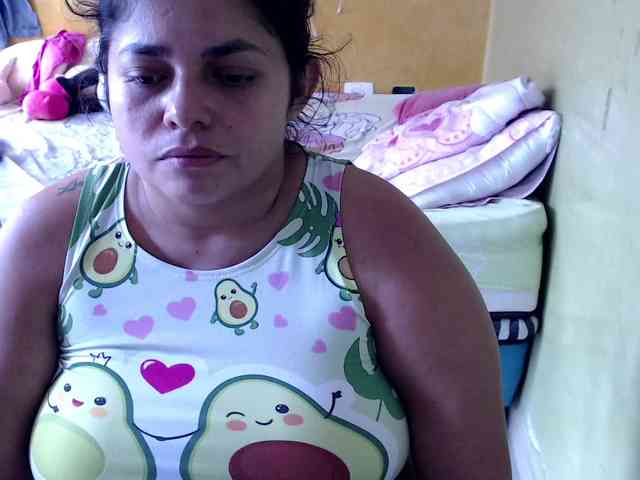 mia-naughty webcam