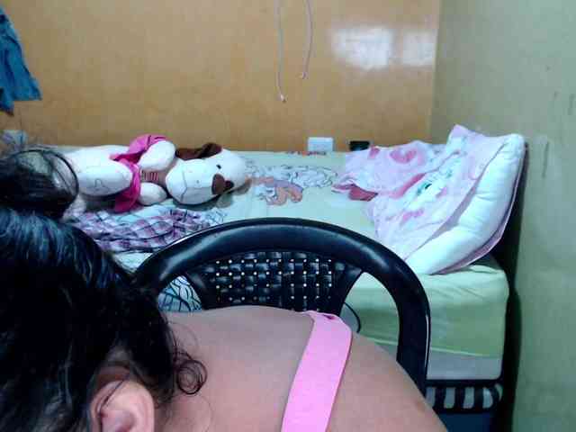 mia-naughty webcam