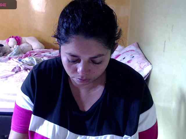 mia-naughty webcam