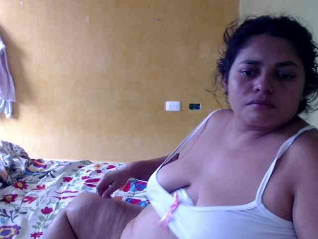 mia-naughty webcam