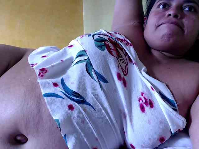 mia-naughty webcam