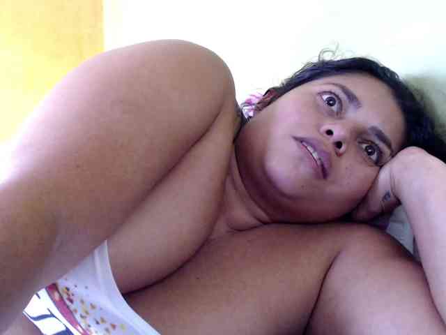 mia-naughty webcam