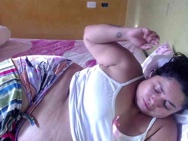 free chat Mia-naughty
