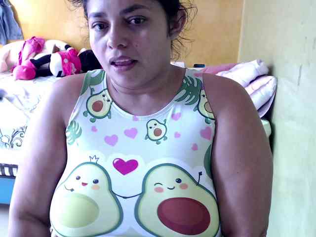 mia-naughty webcam