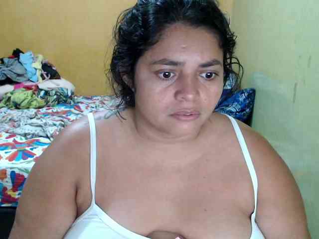 mia-naughty webcam