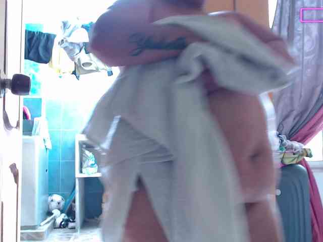 mia-naughty webcam