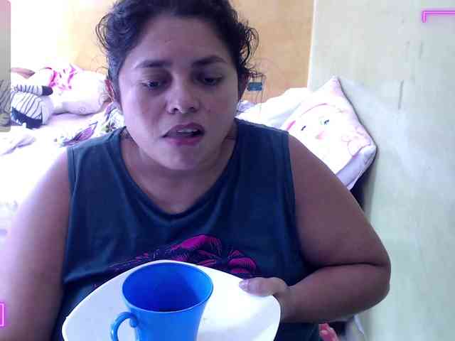 mia-naughty webcam